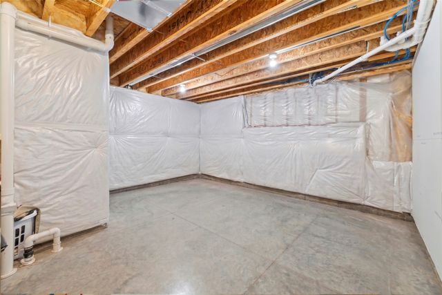 1604 Hackenberry Place, Granger, IA 50109