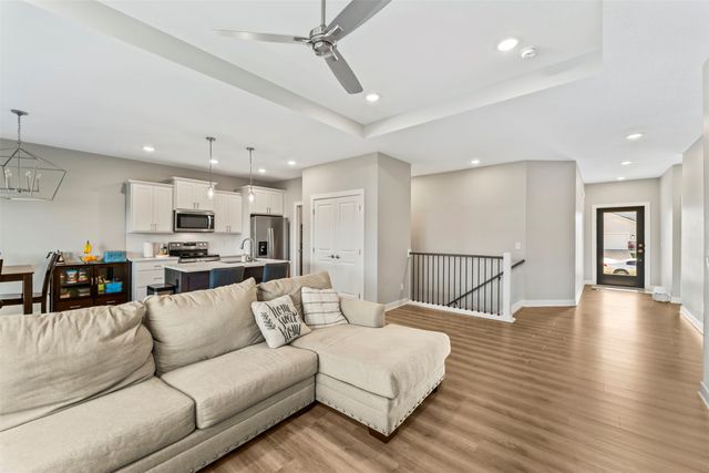 1604 Hackenberry Place, Granger, IA 50109