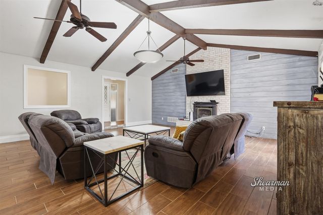 1200 AMHERST STREET, Burkburnett, TX 76354