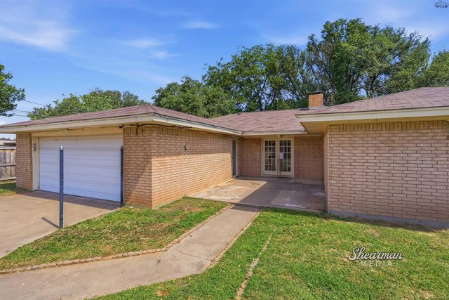 1200 AMHERST STREET, Burkburnett, TX 76354