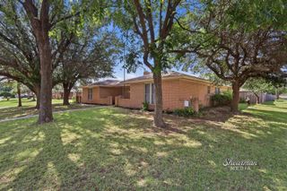 1200 AMHERST STREET, Burkburnett, TX 76354