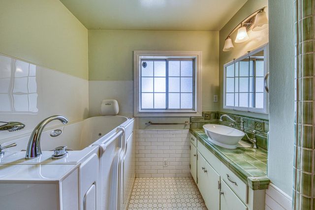 1001 Polk Street, Salinas, CA 93906