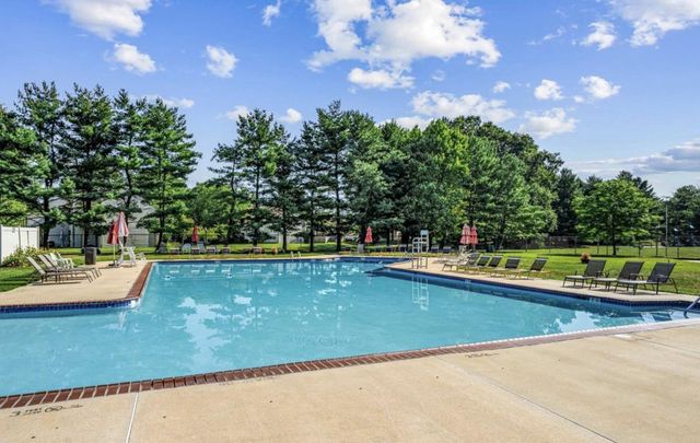 11-B E DAISY LN, Mount Laurel, NJ 08054
