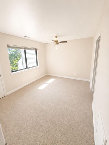 11-B E DAISY LN, Mount Laurel, NJ 08054