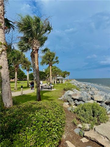 6 Coast Cottage Lane, St Simons Island, GA 31522