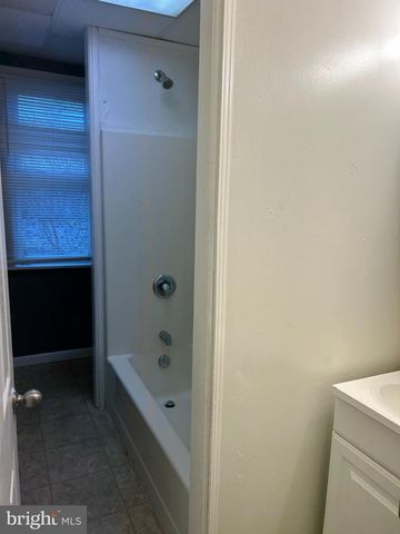 222 N 3RD ST, Columbia, PA 17512