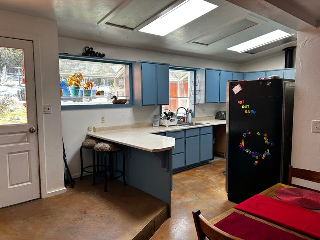 2364 E Jones Creek Road, Grants Pass, OR 97526