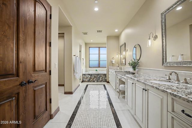 11704 E DIAMOND CHOLLA Drive, Scottsdale, AZ 85255