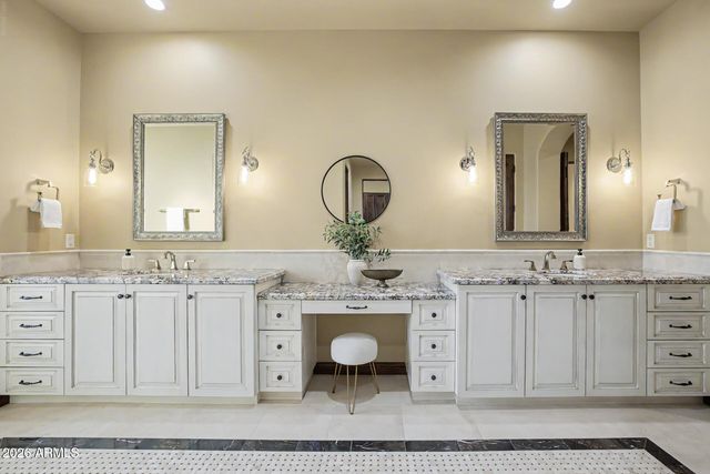 11704 E DIAMOND CHOLLA Drive, Scottsdale, AZ 85255