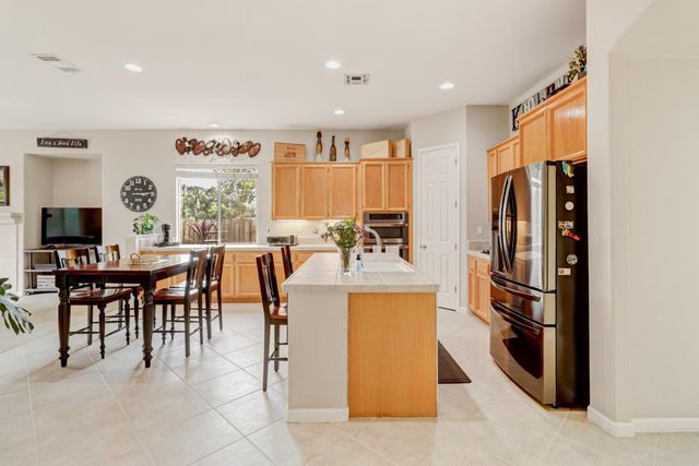 3040 Braemer Dr, Shingle Springs, CA 95682
