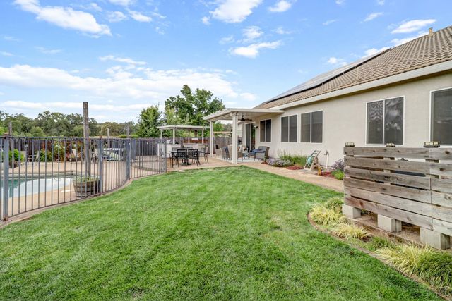 3040 Braemer Dr, Shingle Springs, CA 95682