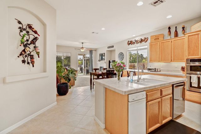 3040 Braemer Dr, Shingle Springs, CA 95682