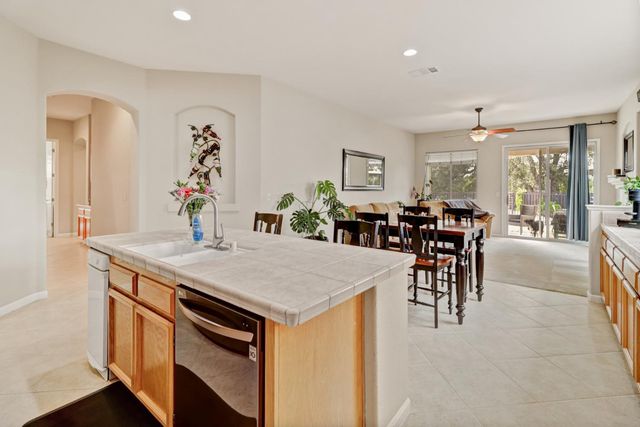 3040 Braemer Dr, Shingle Springs, CA 95682