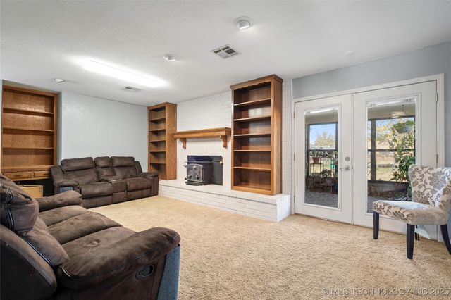 3133 Cardinal Drive, Ardmore, OK 73401