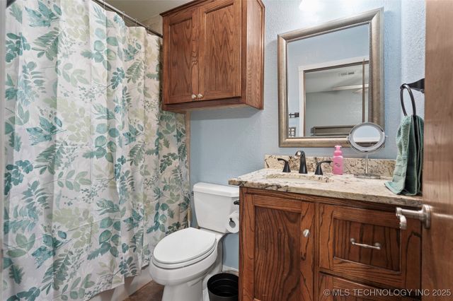 3133 Cardinal Drive, Ardmore, OK 73401