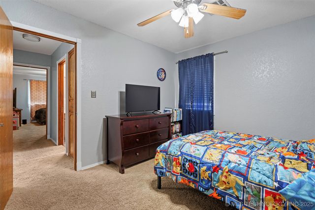 3133 Cardinal Drive, Ardmore, OK 73401