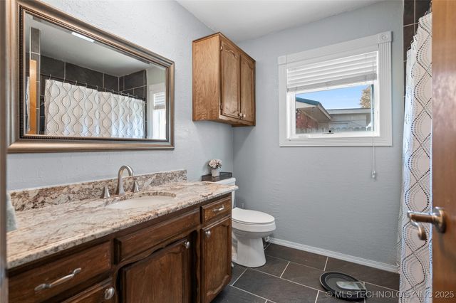 3133 Cardinal Drive, Ardmore, OK 73401