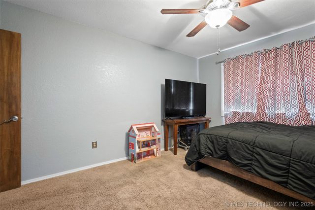 3133 Cardinal Drive, Ardmore, OK 73401