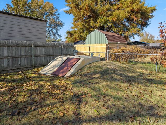 3133 Cardinal Drive, Ardmore, OK 73401