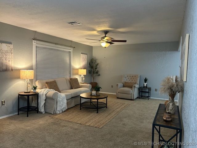 3133 Cardinal Drive, Ardmore, OK 73401