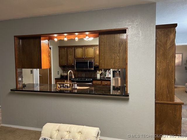 3133 Cardinal Drive, Ardmore, OK 73401