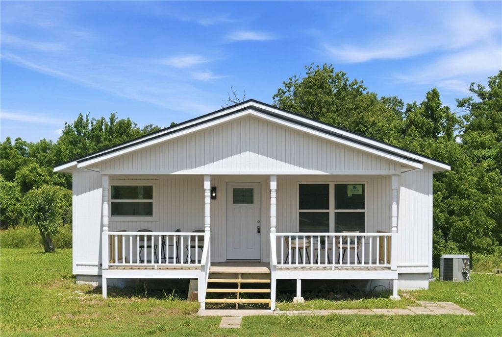 3566 Wildcat Creek Boulevard, Fayetteville, AR 72704