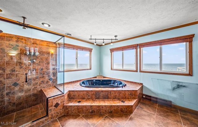 7 Ninevah Beach Drive, Ashtabula, OH 44004