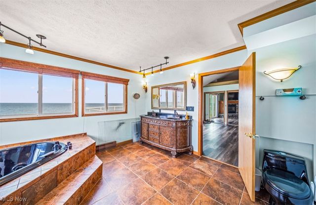 7 Ninevah Beach Drive, Ashtabula, OH 44004