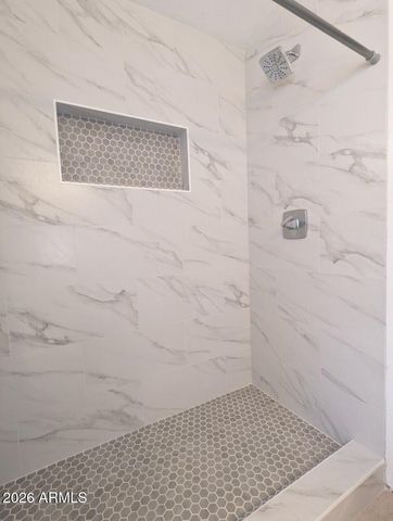 2240 W BERRIDGE Lane, Phoenix, AZ 85015