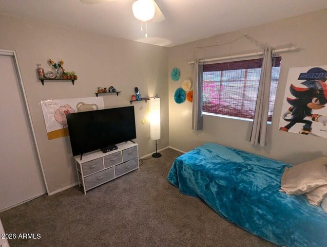 2240 W BERRIDGE Lane, Phoenix, AZ 85015