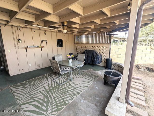 2240 W BERRIDGE Lane, Phoenix, AZ 85015