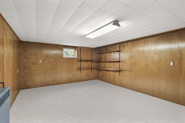 1004 Ridgewood Drive, Stoughton, WI 53589