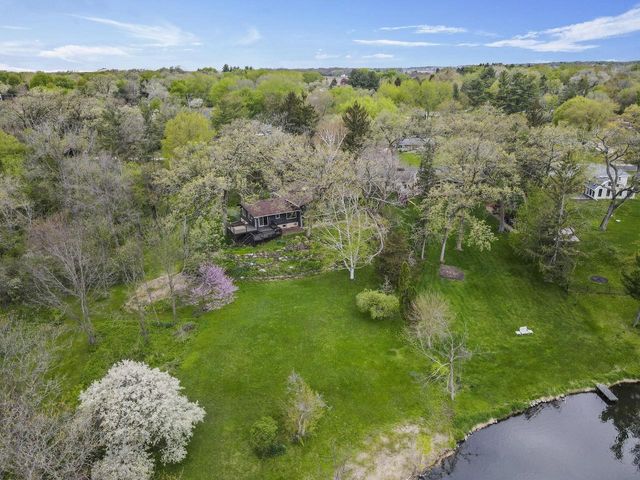1004 Ridgewood Drive, Stoughton, WI 53589