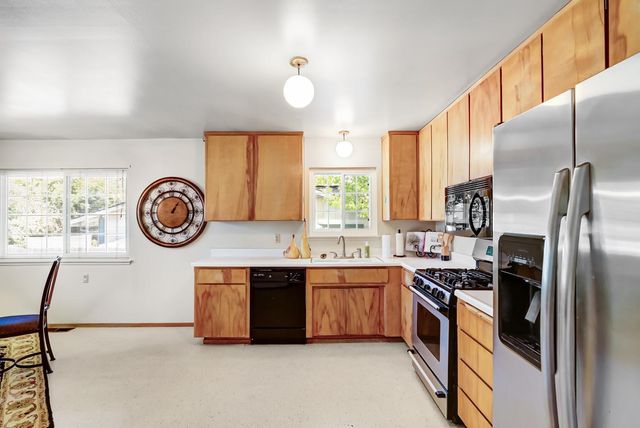 3155 Hickory Way, Rocklin, CA 95677