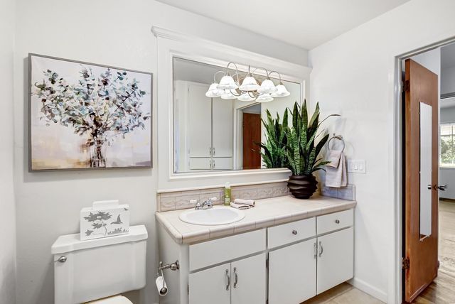 3155 Hickory Way, Rocklin, CA 95677