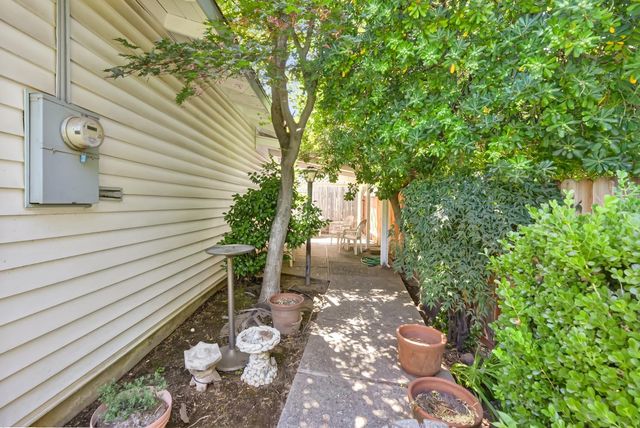 3155 Hickory Way, Rocklin, CA 95677