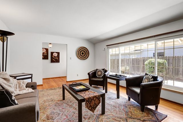3155 Hickory Way, Rocklin, CA 95677