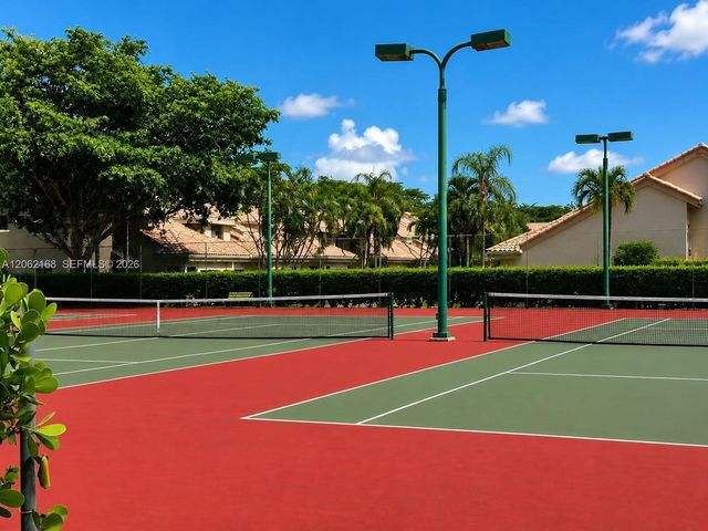 16341 Malibu Dr 19, Weston, FL 33326