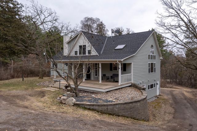 1342 Stagecoach Trail S, Afton, MN 55001