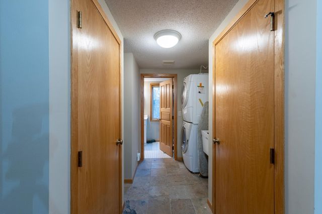 1342 Stagecoach Trail S, Afton, MN 55001