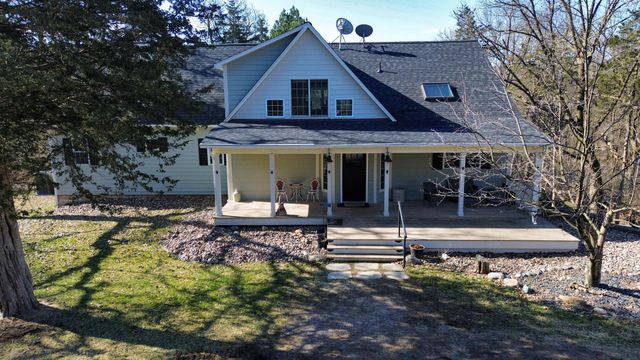 1342 Stagecoach Trail S, Afton, MN 55001