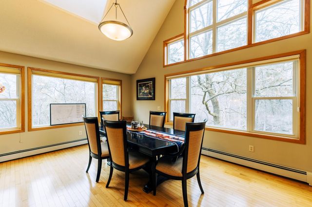 1342 Stagecoach Trail S, Afton, MN 55001