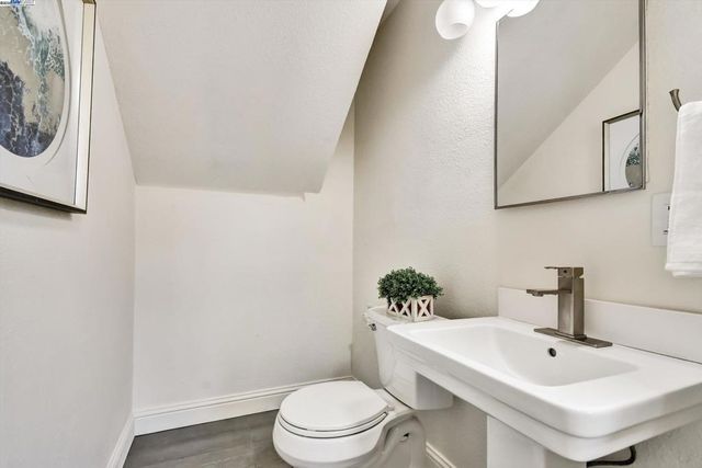 3208 Florida Ave, Richmond, CA 94804
