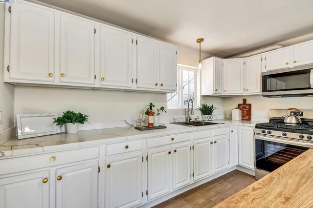 3208 Florida Ave, Richmond, CA 94804