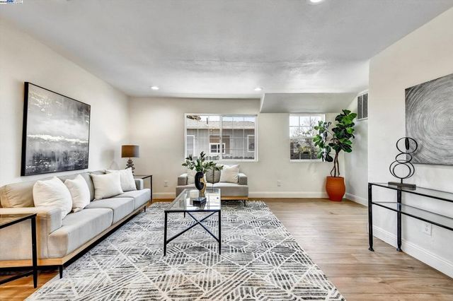 3208 Florida Ave, Richmond, CA 94804