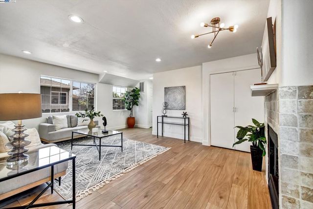 3208 Florida Ave, Richmond, CA 94804