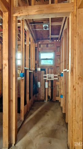 118 Hughes Avenue, Bakersfield, CA 93308