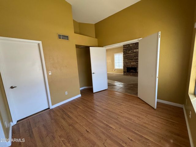 24 W MELODY Avenue, Gilbert, AZ 85233