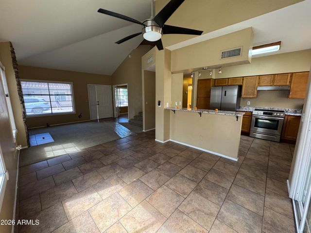 24 W MELODY Avenue, Gilbert, AZ 85233