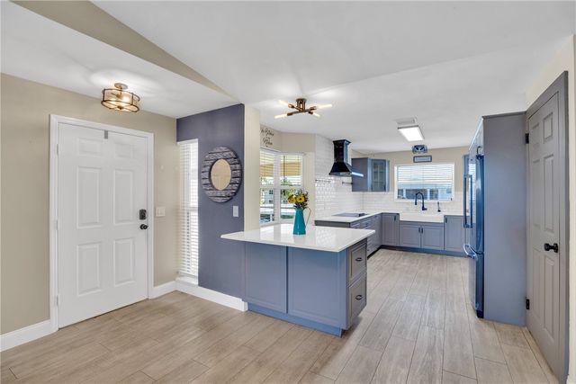 605 W Lake Jasmine Circle 204, Vero Beach, FL 32962